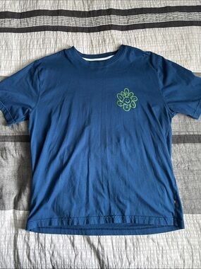 Men's Blue Short-Sleeve Tee with Green Flower Graphic